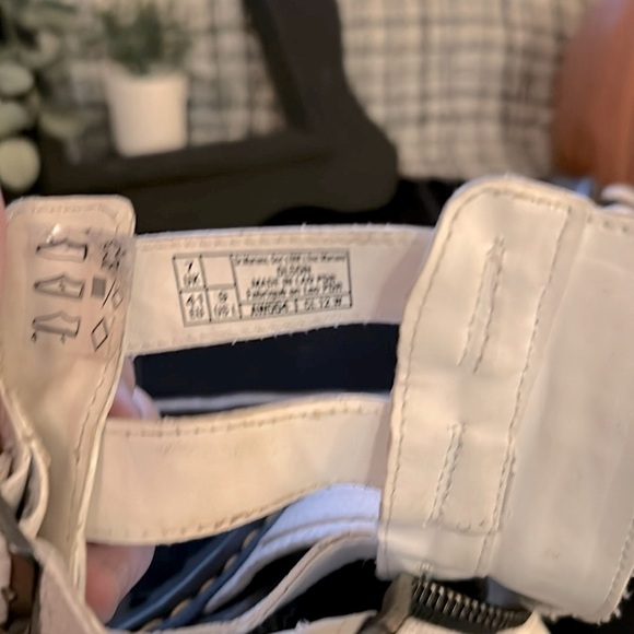 🌟 DOC MARTENS Women's Olson Sandal, Wm. Sz. 9. Gladiator Zipper Sandals⚡️ 🌻 - Picture 7 of 16